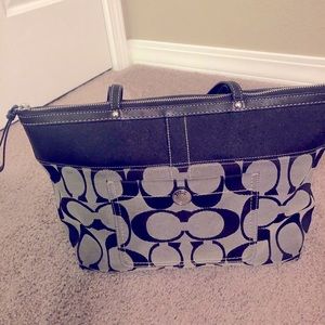 Coach Carry-all  F1168-18799E